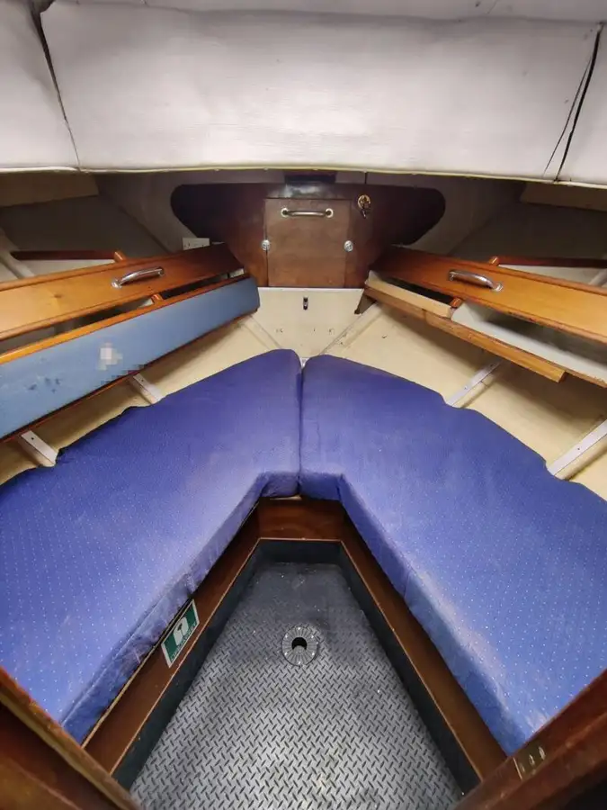 Nave da rilevamento in vendita