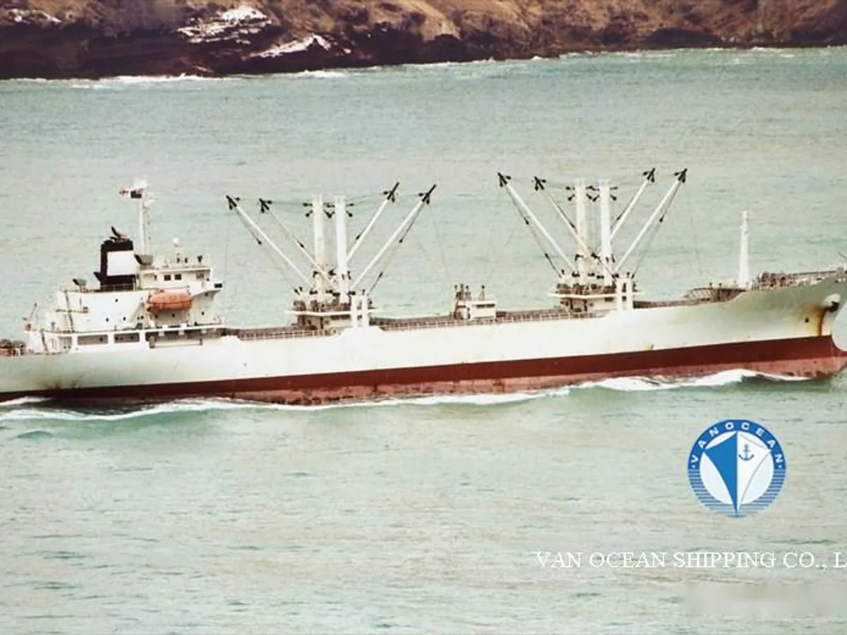 Nave refrigerata in vendita