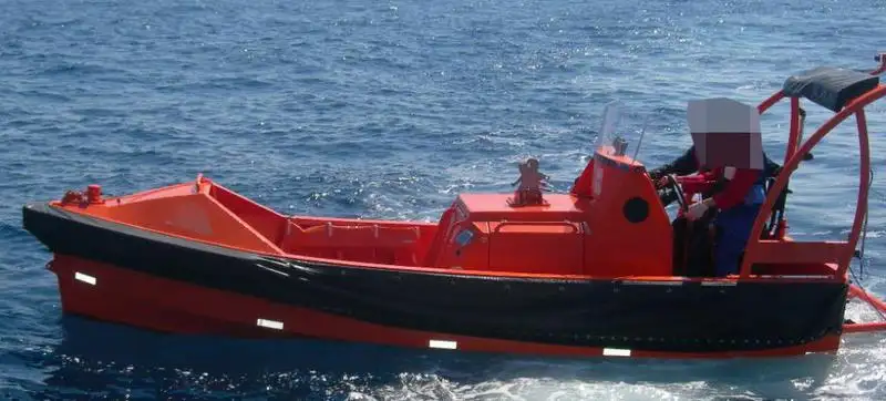Nave di soccorso in vendita