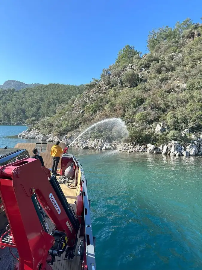 Nave da sbarco, con serbatoi in vendita