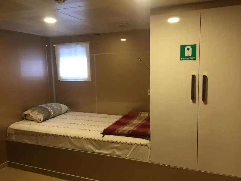 Nave passeggeri in vendita