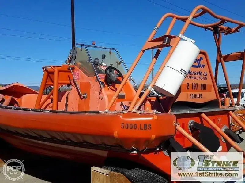 Nave di soccorso in vendita