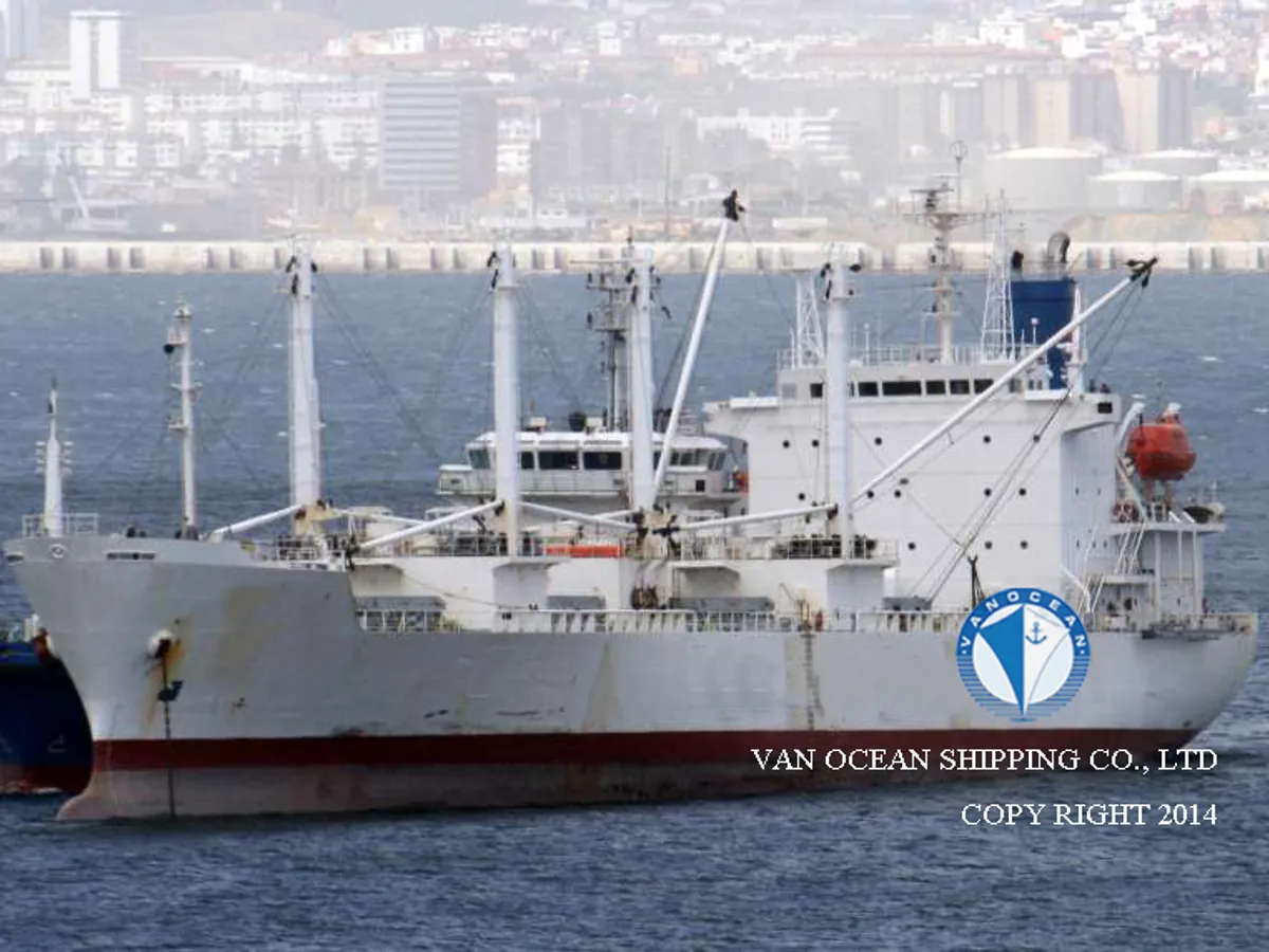 Nave refrigerata in vendita