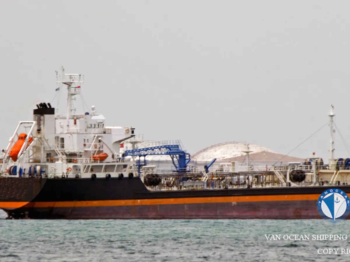 Petroliera/Chimichiera in vendita