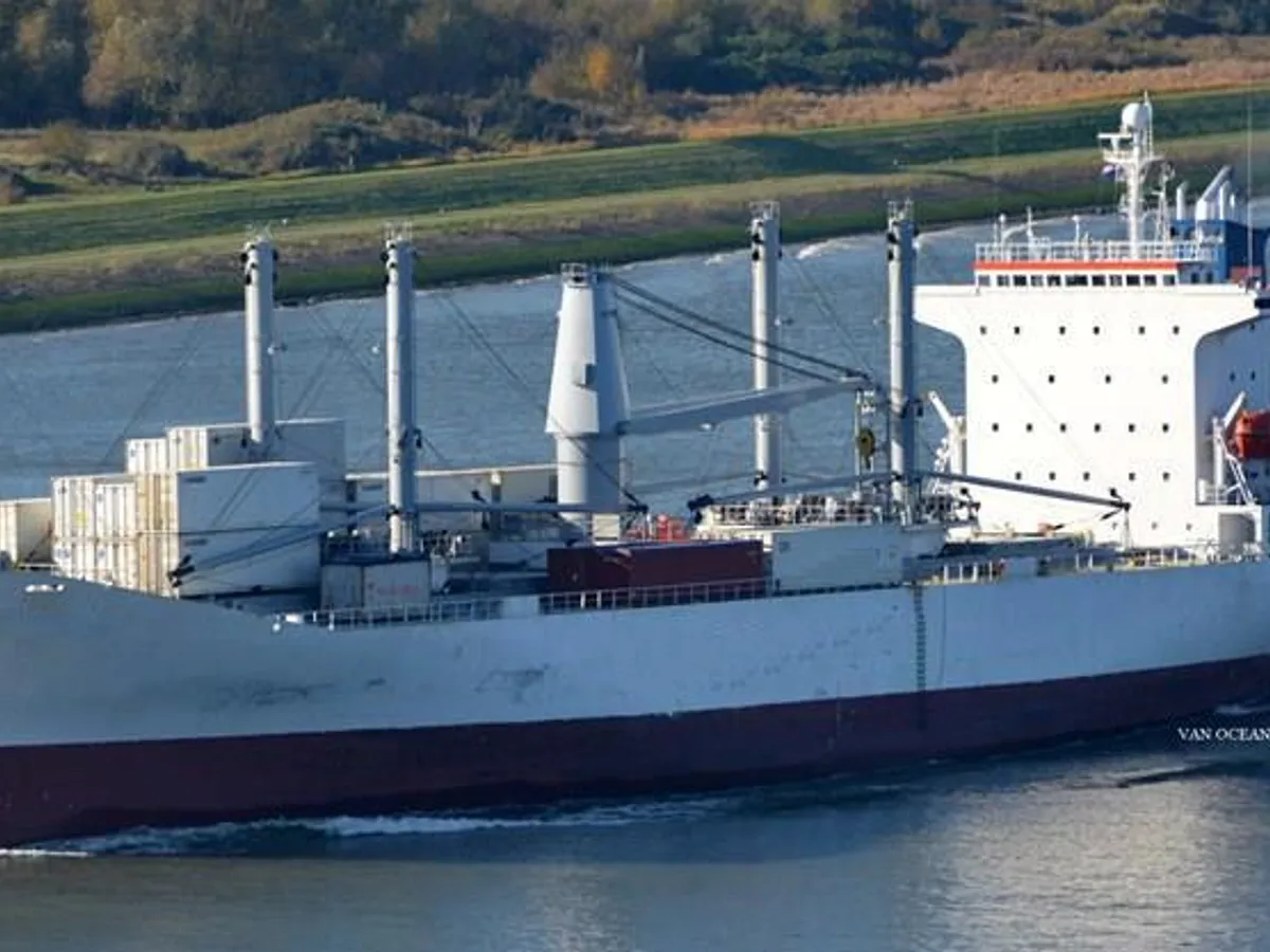 Nave refrigerata in vendita