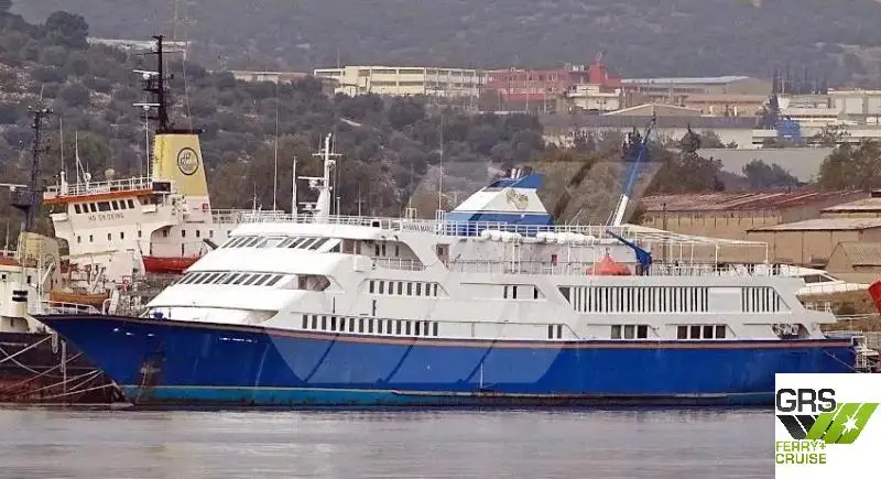 Nave passeggeri in vendita