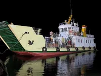 Nave da sbarco, con serbatoi in vendita