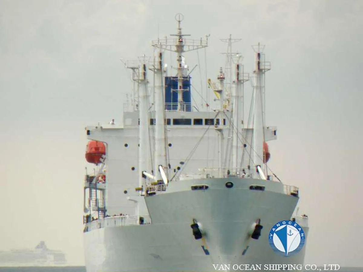 Nave refrigerata in vendita