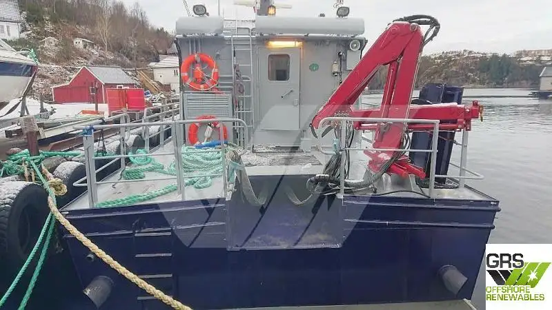 Chiatta adibita ad alloggio in vendita