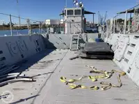 Nave da sbarco, con serbatoi in vendita