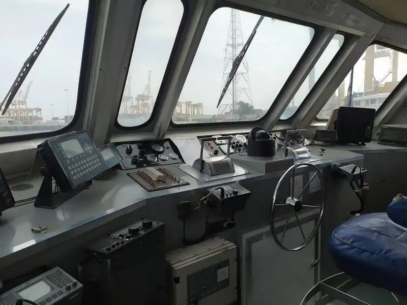 Nave di supporto in vendita