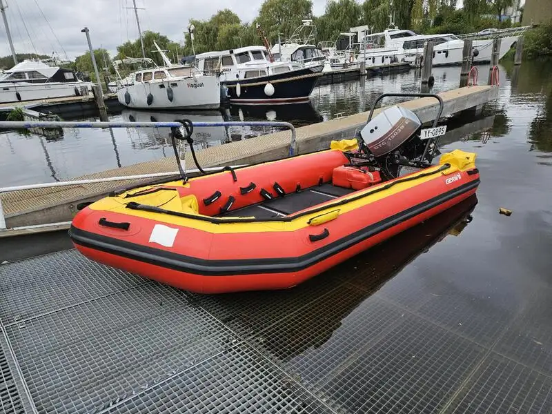Nave di soccorso in vendita