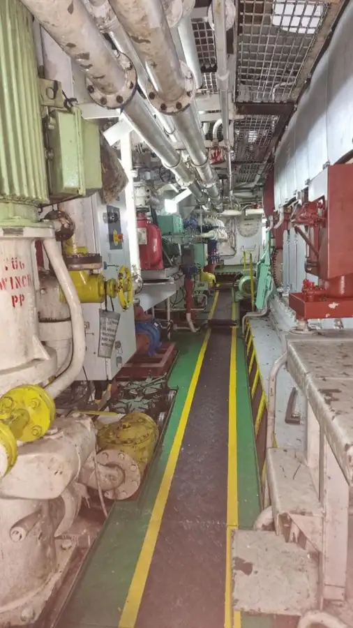 Nave di supporto in vendita
