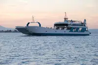 Nave da sbarco, con serbatoi in vendita