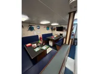 Nave di supporto in vendita