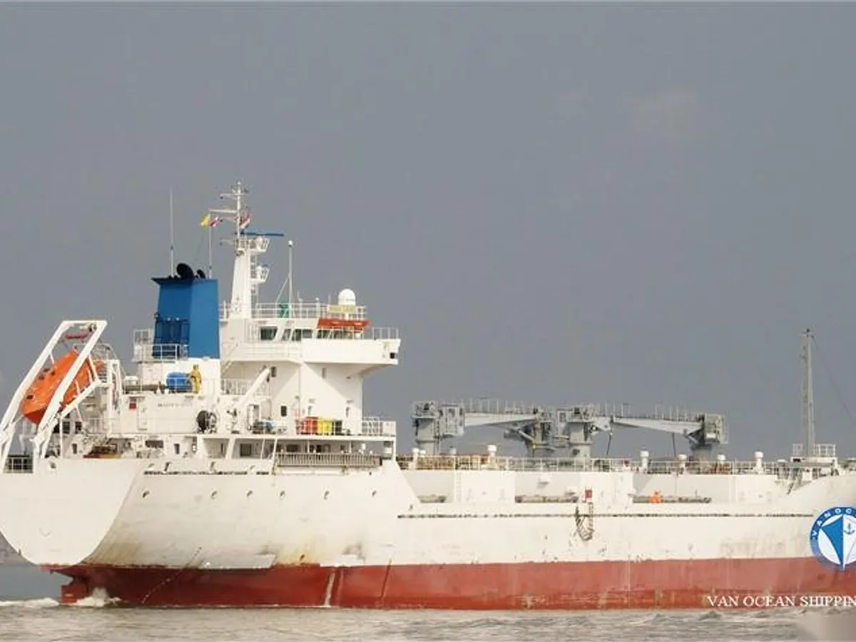 Nave refrigerata in vendita