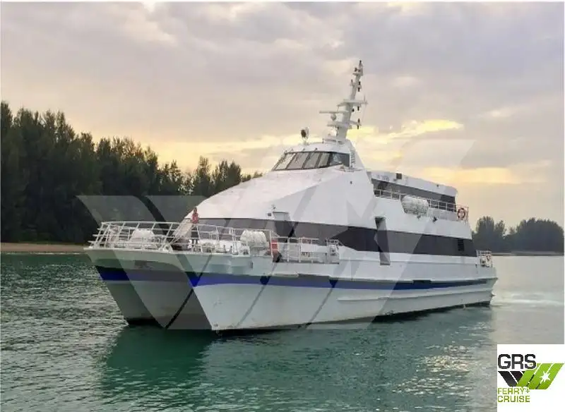 Nave passeggeri in vendita