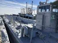 Nave da sbarco, con serbatoi in vendita