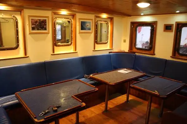 Nave passeggeri in vendita
