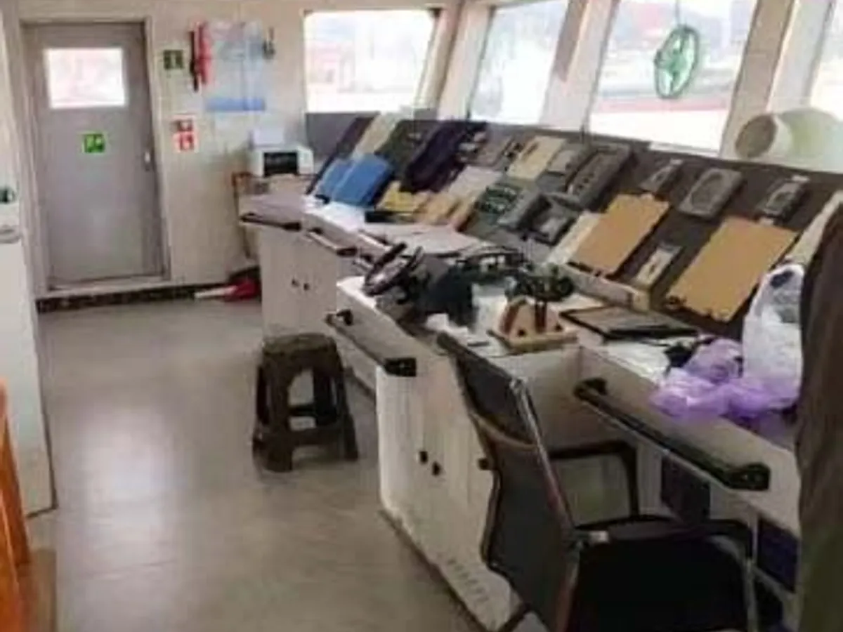 Nave da sbarco, con serbatoi in vendita