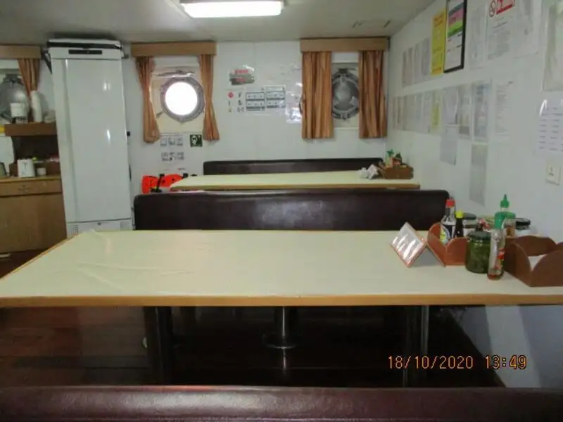 Nave refrigerata in vendita