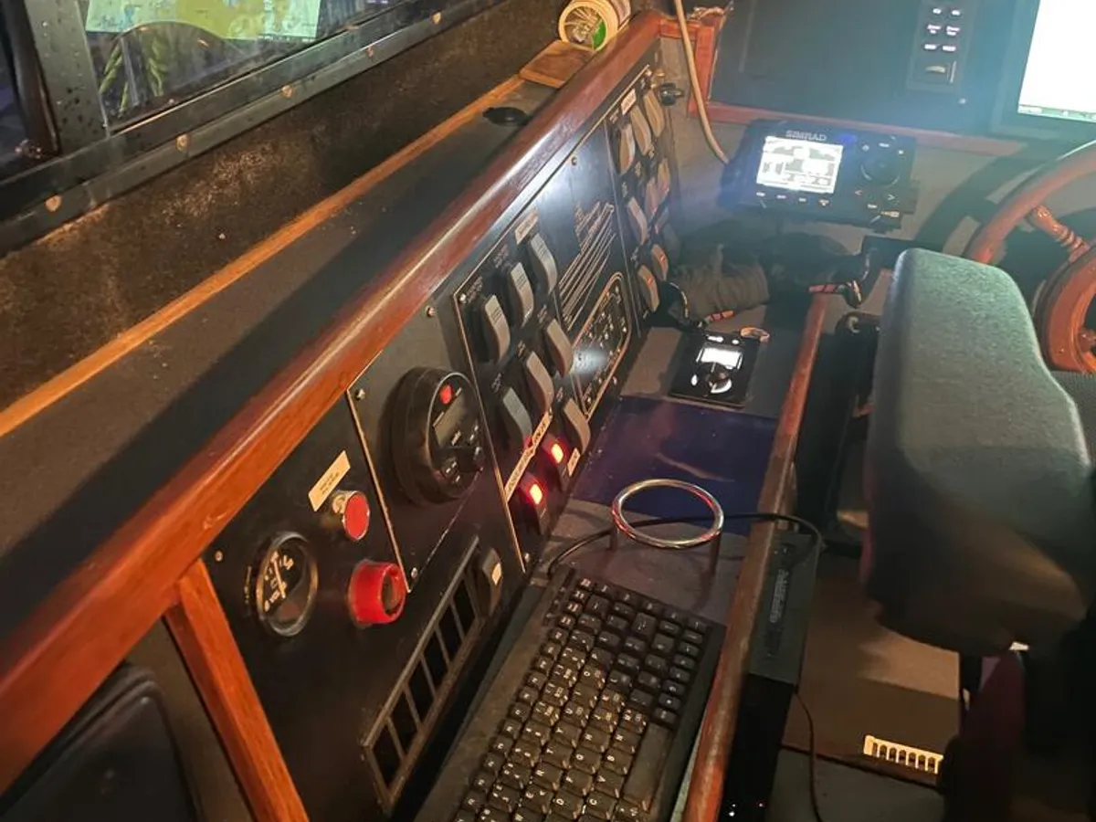 Nave da rilevamento in vendita