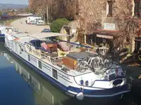 Chiatta in vendita