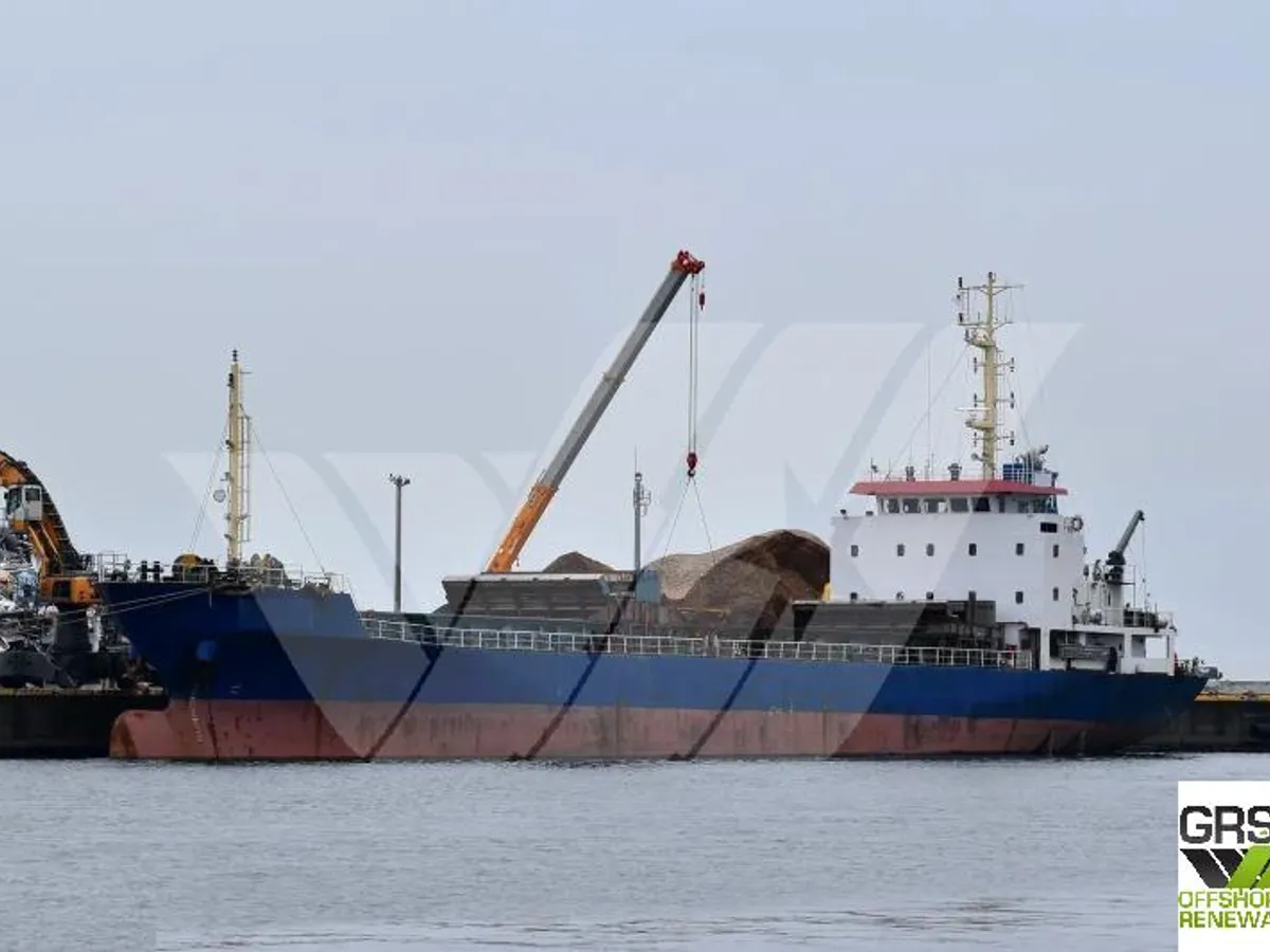 Nave da carico secco in vendita