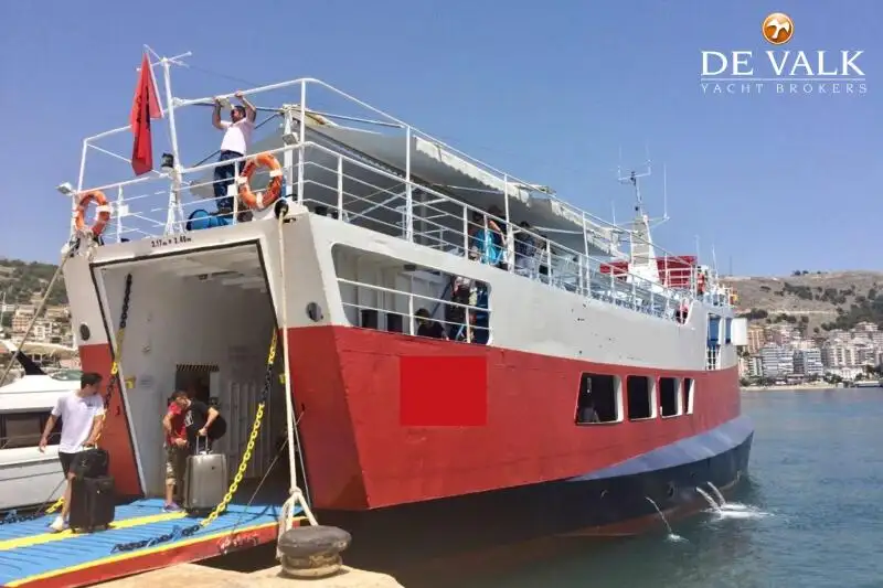 Nave traghetto in vendita
