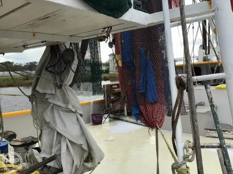 Peschereccio a strascico in vendita
