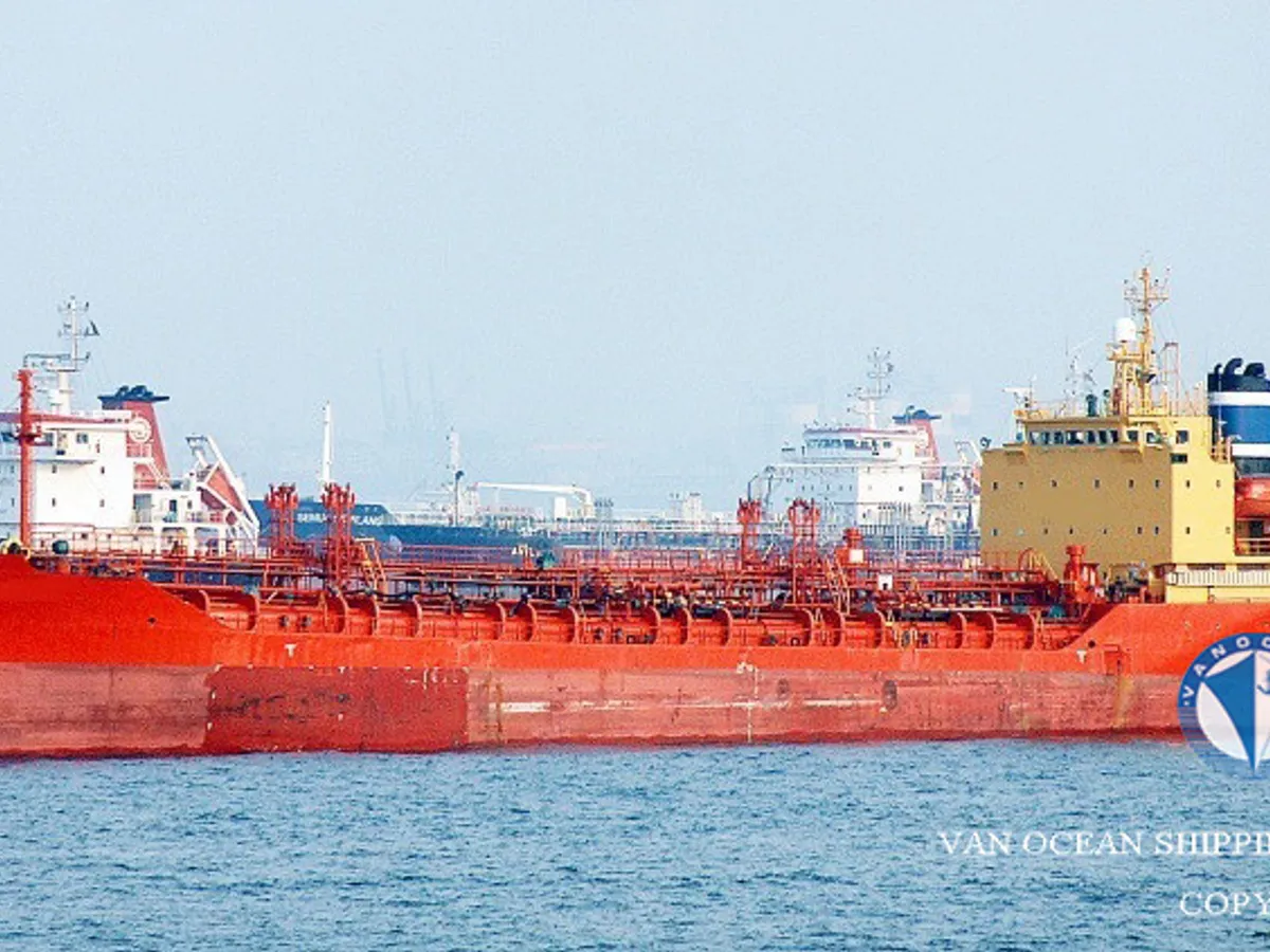 Petroliera/Chimichiera in vendita