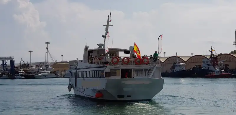 Nave passeggeri in vendita