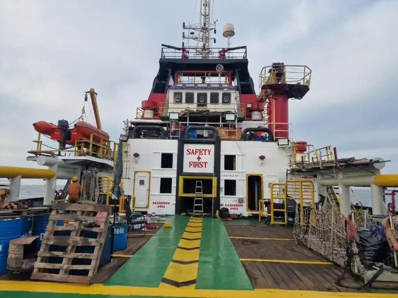 Nave di supporto in vendita