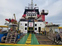 Nave di supporto in vendita