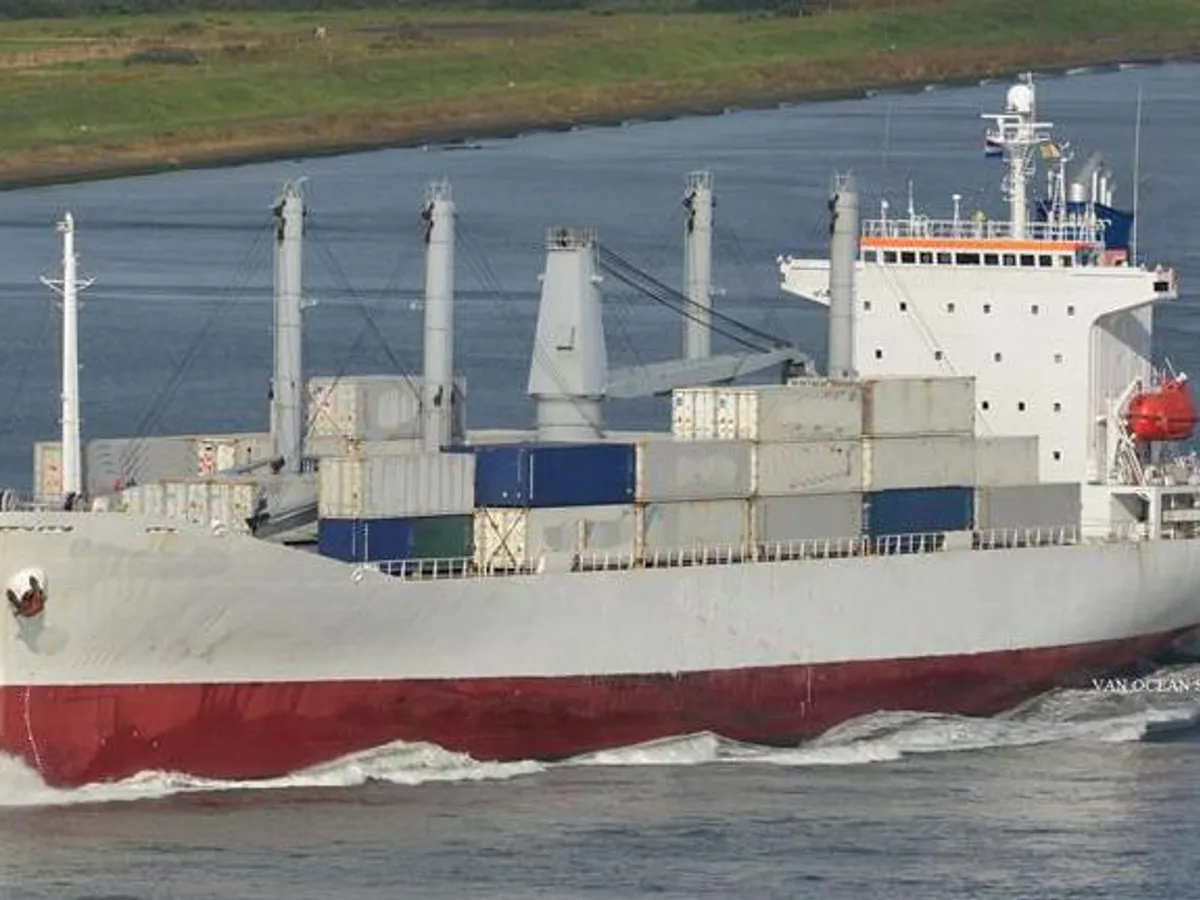 Nave refrigerata in vendita
