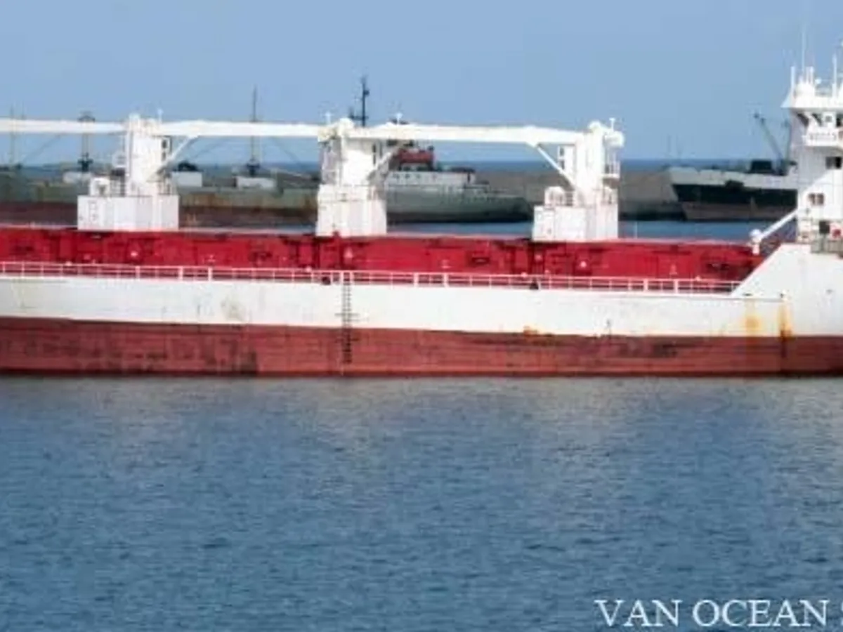 Nave refrigerata in vendita