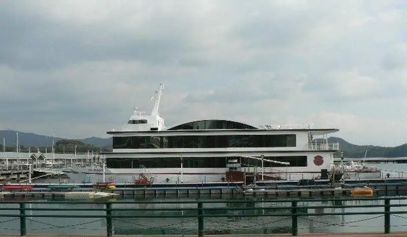 Catamarano in vendita