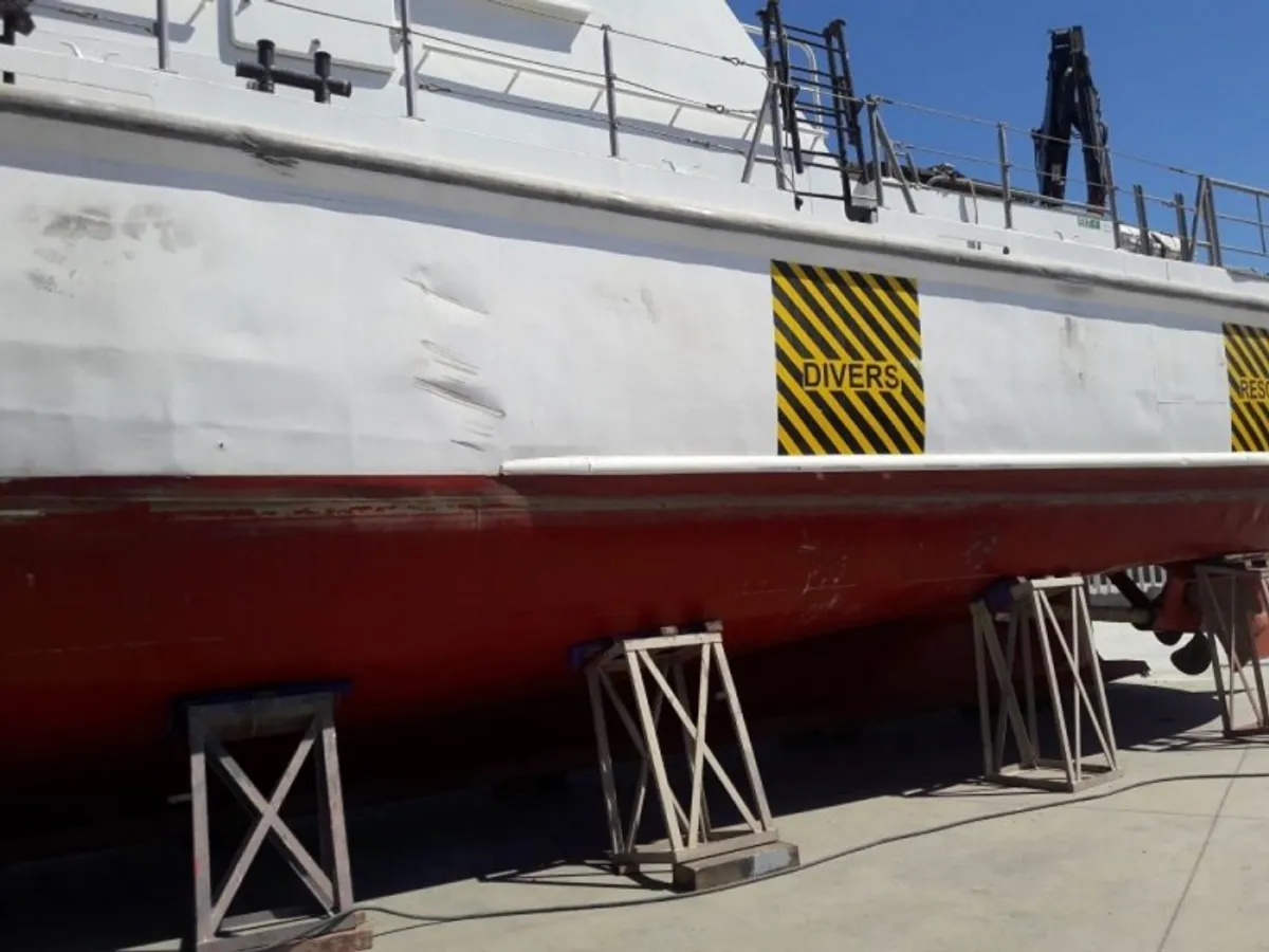 Nave da rilevamento in vendita