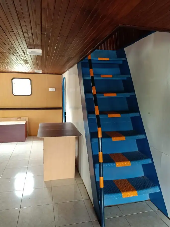 Nave da sbarco, con serbatoi in vendita