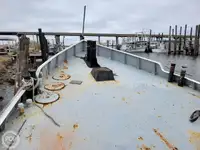 Nave di supporto in vendita