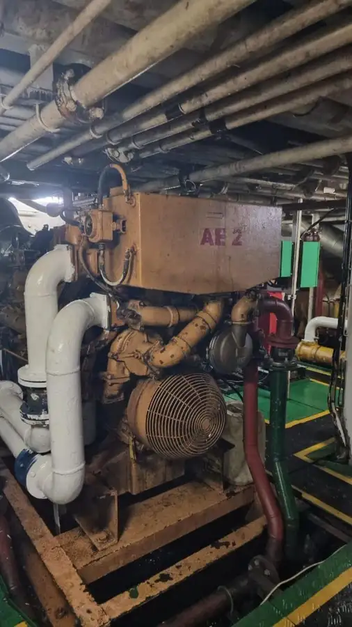 Nave di supporto in vendita