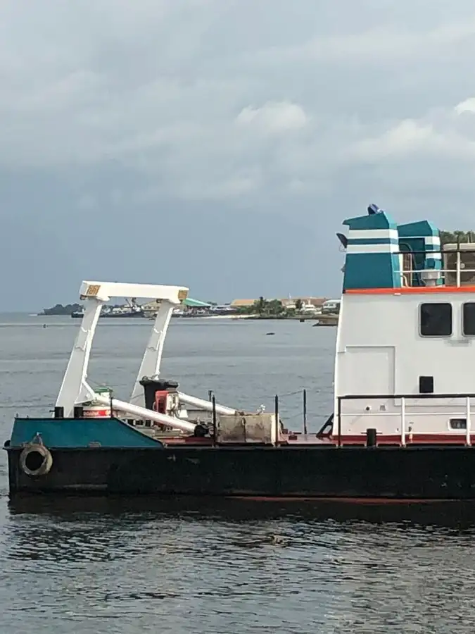 Nave da rilevamento in vendita