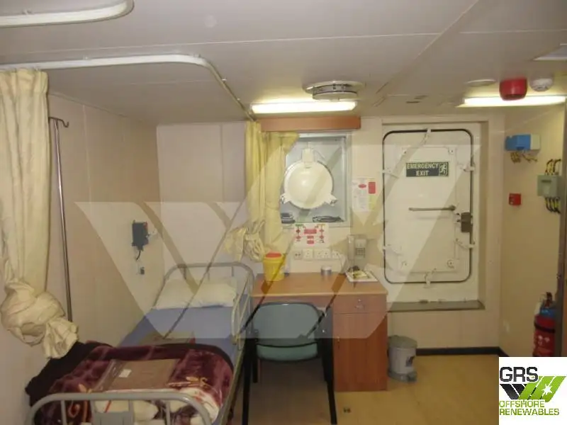 Nave di supporto in vendita