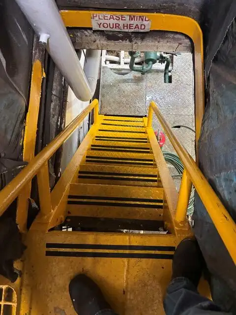 Nave di supporto in vendita