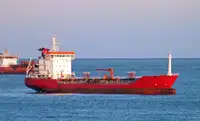 Oil/Chemical tanker in vendita