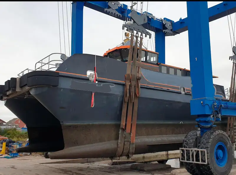 Nave di servizio per parchi eolici in vendita