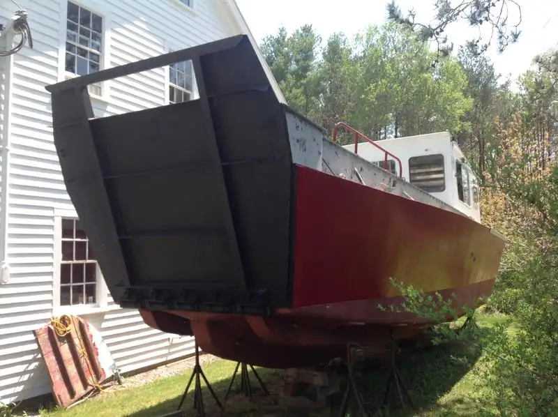 Nave da sbarco, con serbatoi in vendita