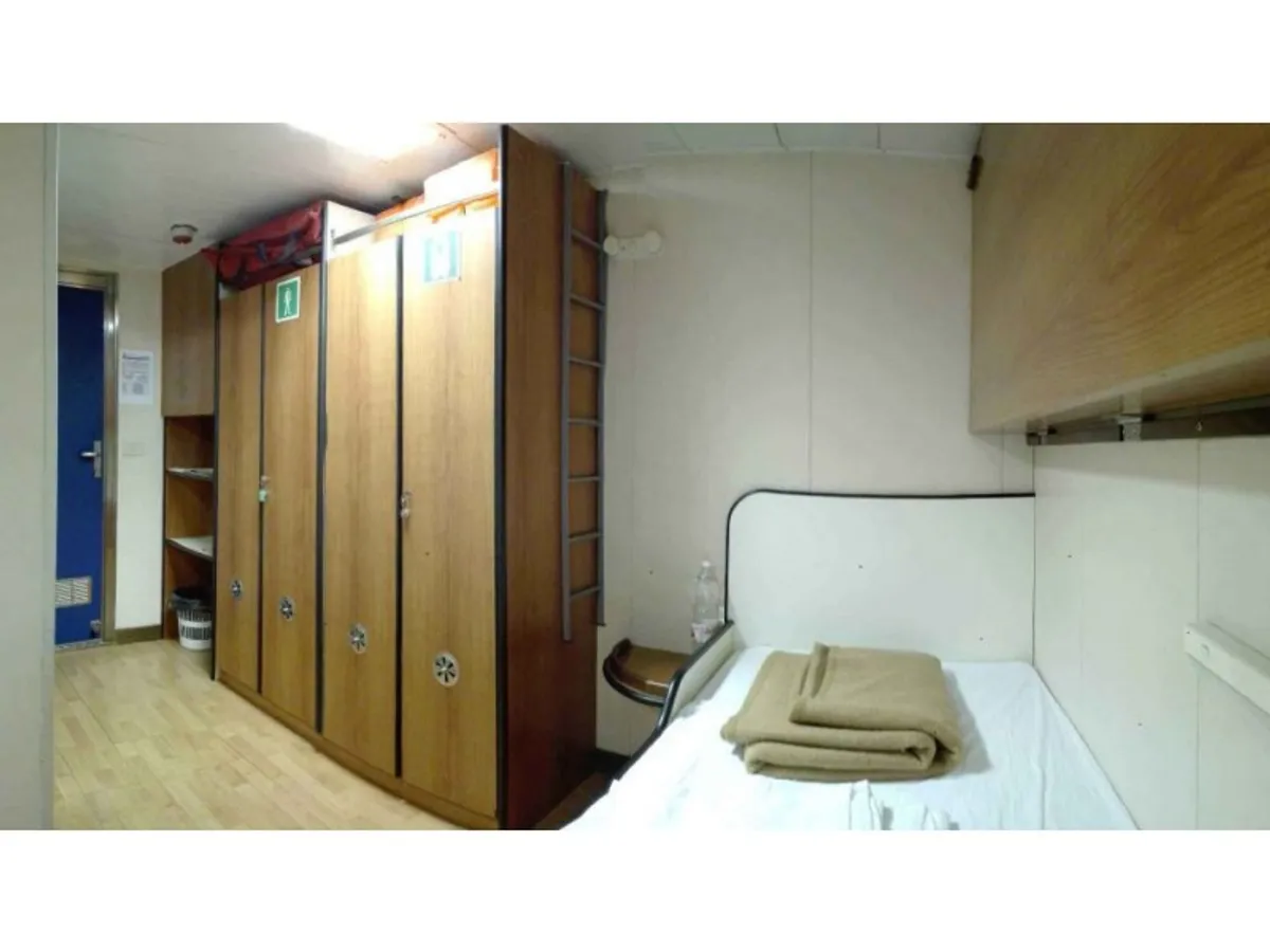 Nave da ricerca in vendita