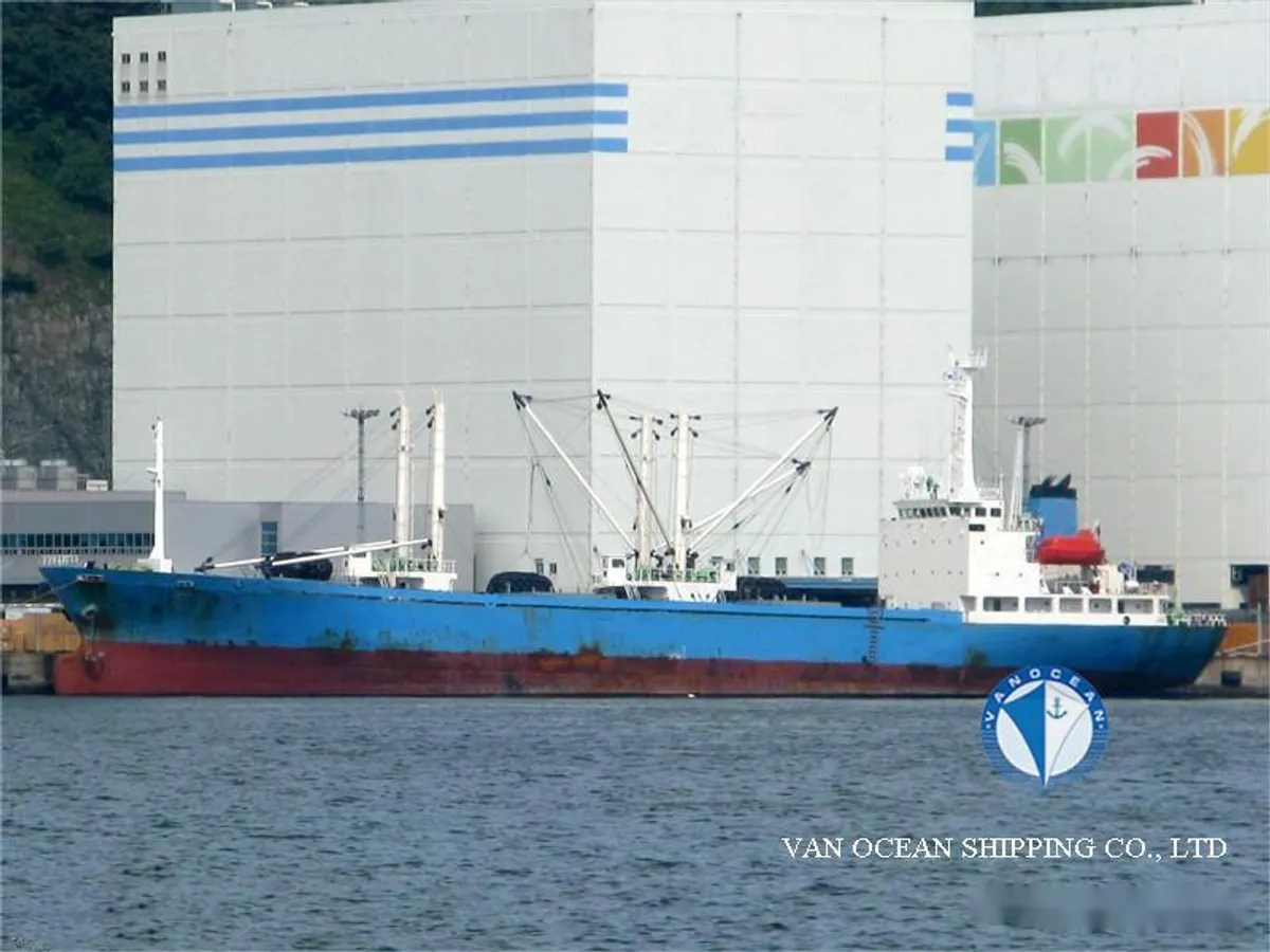 Nave refrigerata in vendita