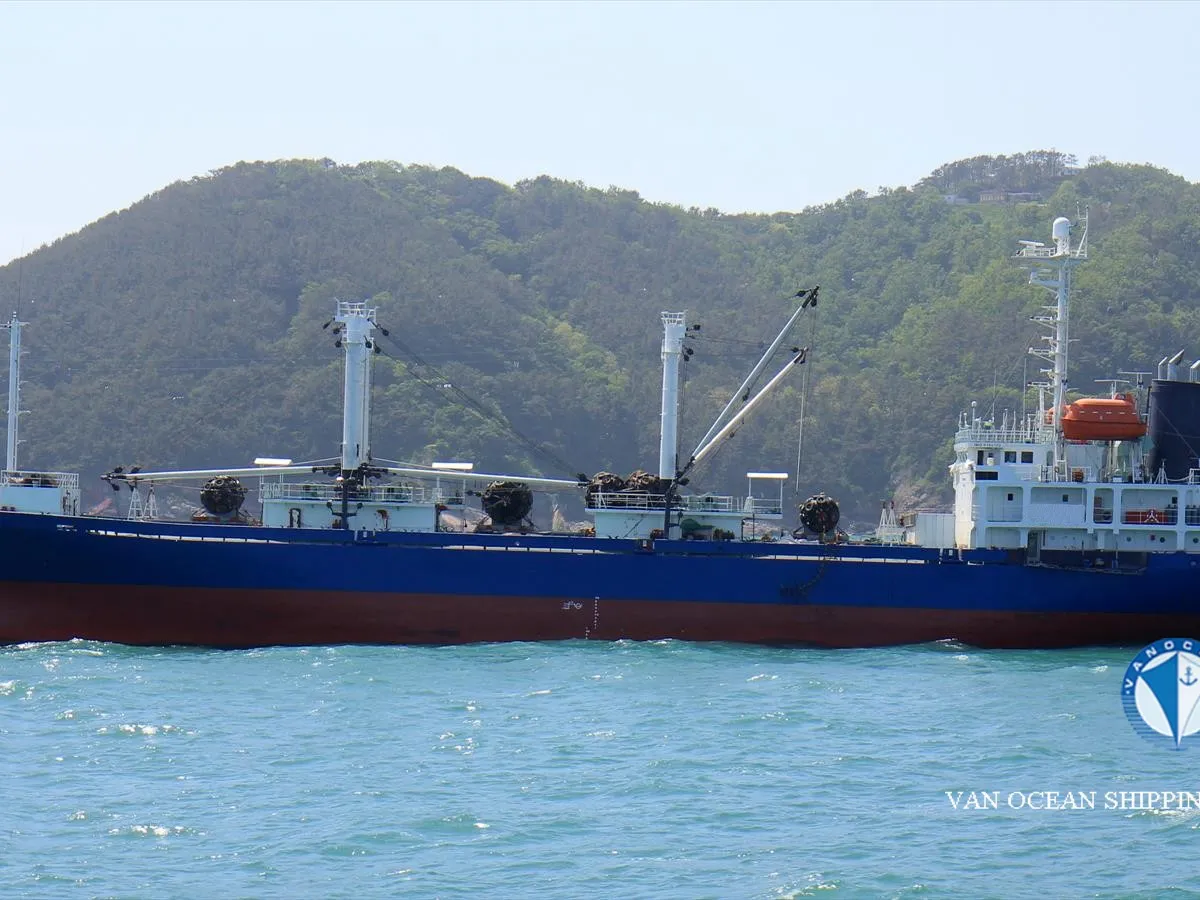 Nave refrigerata in vendita